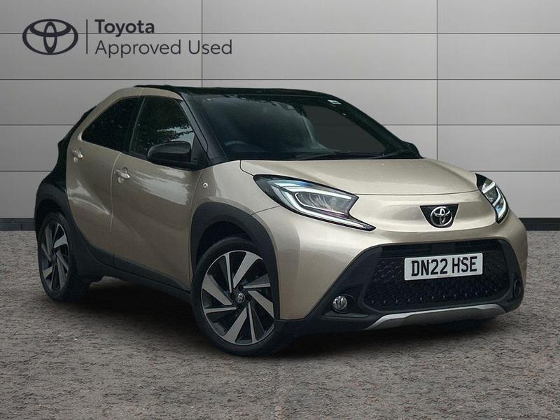 TOYOTA AYGO X