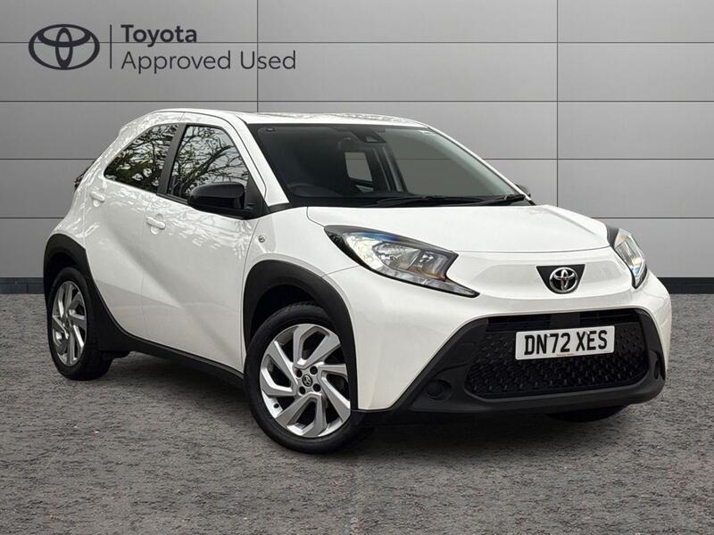 TOYOTA AYGO X