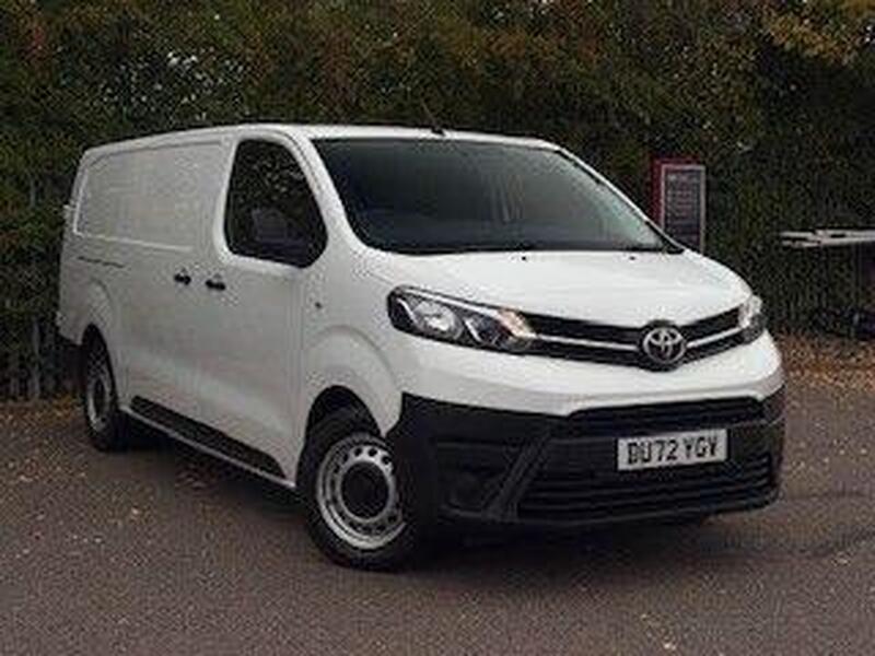 TOYOTA PROACE