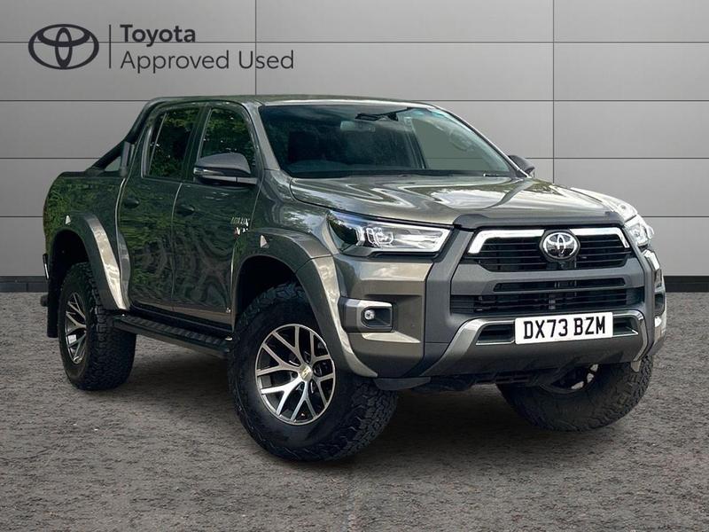 TOYOTA HILUX