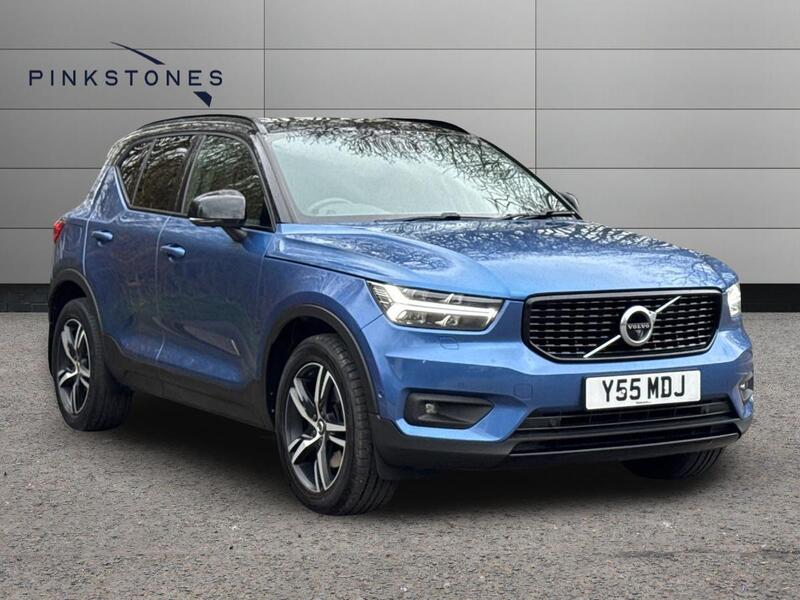 VOLVO XC40